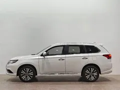 2021 Mitsubishi Outlander 2.4L 4WD Enjoy 7, белый — фото 3
