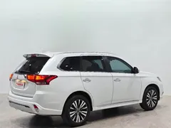 2021 Mitsubishi Outlander 2.4L 4WD Enjoy 7, белый — фото 4