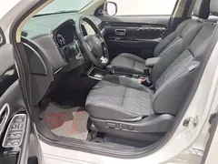 2021 Mitsubishi Outlander 2.4L 4WD Enjoy 7, белый — фото 10