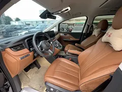 2024 Hongqi HQ9 2.0T 4WD Luxury — фото 10