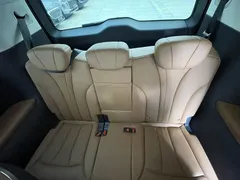 2024 Hongqi HQ9 2.0T 4WD Luxury — фото 12