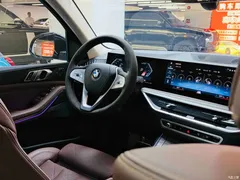 2023 BMW X7 xDrive40i Leading Luxury Package — фото 21