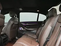 2021 BMW 5 Series 530Li M, белый — фото 7