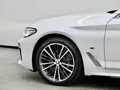2021 BMW 5 Series 530Li M, белый — фото 22