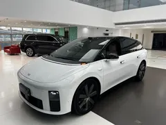 2025 Li Auto i6 4WD Standard, белый — фото 12