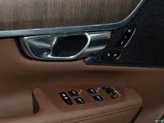 2021 Volvo V90 Cross Country B5 AWD Zhiyuan, белый — фото 6