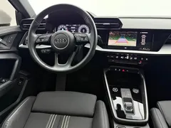 2022 Audi A3 Sportback 35 TFSI, белый — фото 11