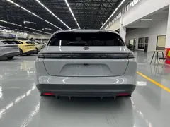 2024 Nio ET5T 75kWh Touring — фото 12