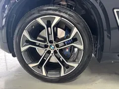 2022 BMW X5 40Li M, чёрный — фото 10