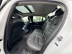 2020 Volvo S60 T3 Luxury, белый — фото 13