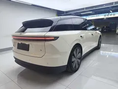 2025 Li Auto i6 4WD Standard — фото 4