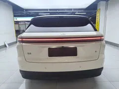2025 Li Auto i6 4WD Standard — фото 5