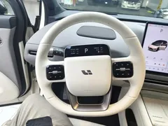 2025 Li Auto i6 4WD Standard — фото 13
