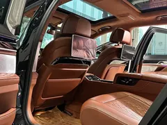 2021 BMW 7 Series 740Li xDrive Executive M Sport Package, чёрный — фото 10