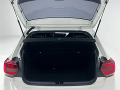 2021 Volkswagen Polo Plus 1.5L AT, белый — фото 17