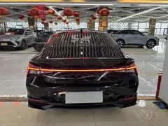 2022 Hyundai Elantra 1.5L CVT LUX Black Knight Limited Edition, чёрный — фото 5