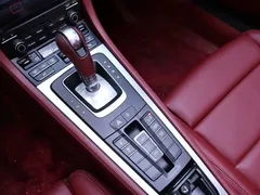 2022 Porsche 718 Boxster 2.0T — фото 12