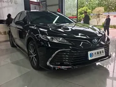 2021 Toyota Camry Hybrid 2.5HG Luxury, чёрный — фото 3