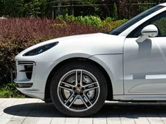 2020 Porsche Macan Turbo 2.9T, белый — фото 4