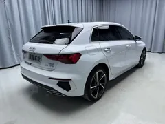 2023 Audi A3 Sportback 35 TFSI Fashion Sport, белый — фото 6