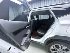 2023 Kia Seltos 1.5L CVT Luxury, белый — фото 7