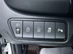 2023 Kia Seltos 1.5L CVT Luxury, белый — фото 13