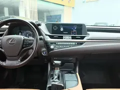2020 Lexus ES 300h Excellence, синий — фото 6