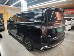 2024 Hongqi HQ9 PHEV 2.0T 4WD, чёрный — фото 23