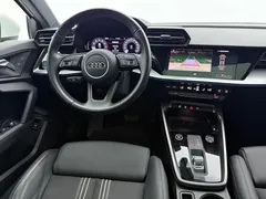 2022 Audi A3L Limousine 35 TFSI Fashion Sport, белый — фото 9