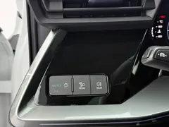 2022 Audi A3L Limousine 35 TFSI Fashion Sport, белый — фото 18