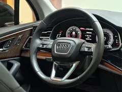 2021 Audi Q7 55 TFSI quattro S line, чёрный — фото 22