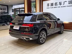 2021 Audi Q7 55 TFSI quattro S line, чёрный — фото 27