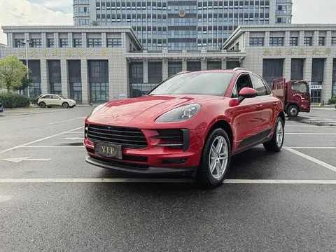 2022 Porsche Macan 2.0T