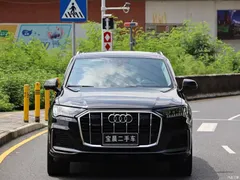 2021 Audi Q7 55 TFSI quattro S line premium type — фото 2