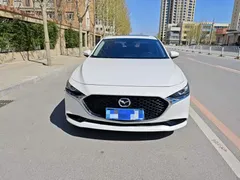2021 Mazda 3 2.0L AT, белый — фото 2