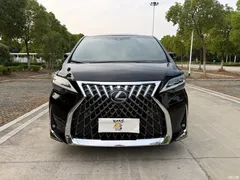 2020 Lexus LM 300h four-seater — фото 2