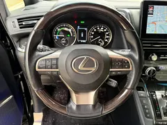 2020 Lexus LM 300h four-seater — фото 6