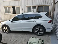 2023 Volkswagen Tiguan L 380TSI AT 4WD R-Line 7-seat, белый — фото 2