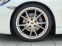 2020 Porsche 718 Boxster 2.0T, белый — фото 8