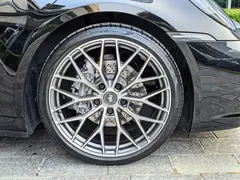 2022 Porsche 911 Targa 4 3.0T, чёрный — фото 4