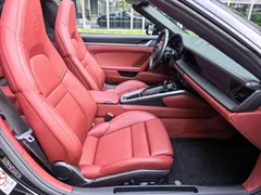2022 Porsche 911 Targa 4 3.0T, чёрный — фото 26