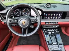 2022 Porsche 911 Targa 4 3.0T, чёрный — фото 33