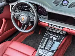 2022 Porsche 911 Targa 4 3.0T, чёрный — фото 40