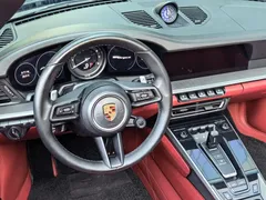 2022 Porsche 911 Targa 4 3.0T, чёрный — фото 42