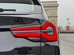 2022 BMW X3 xDrive25i M, чёрный — фото 16