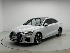 2023 Audi A3L Limousine 35 TFSI Fashion Sport, белый — фото 1