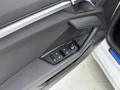 2023 Audi A3L Limousine 35 TFSI Fashion Sport, белый — фото 9