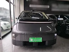 2025 Li Auto MEGA Ultra Smart Refresh — фото 3