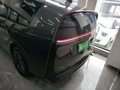 2025 Li Auto MEGA Ultra Smart Refresh — фото 6