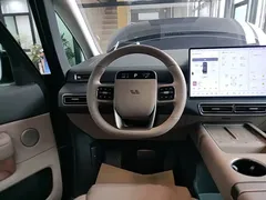 2025 Li Auto MEGA Ultra Smart Refresh — фото 11